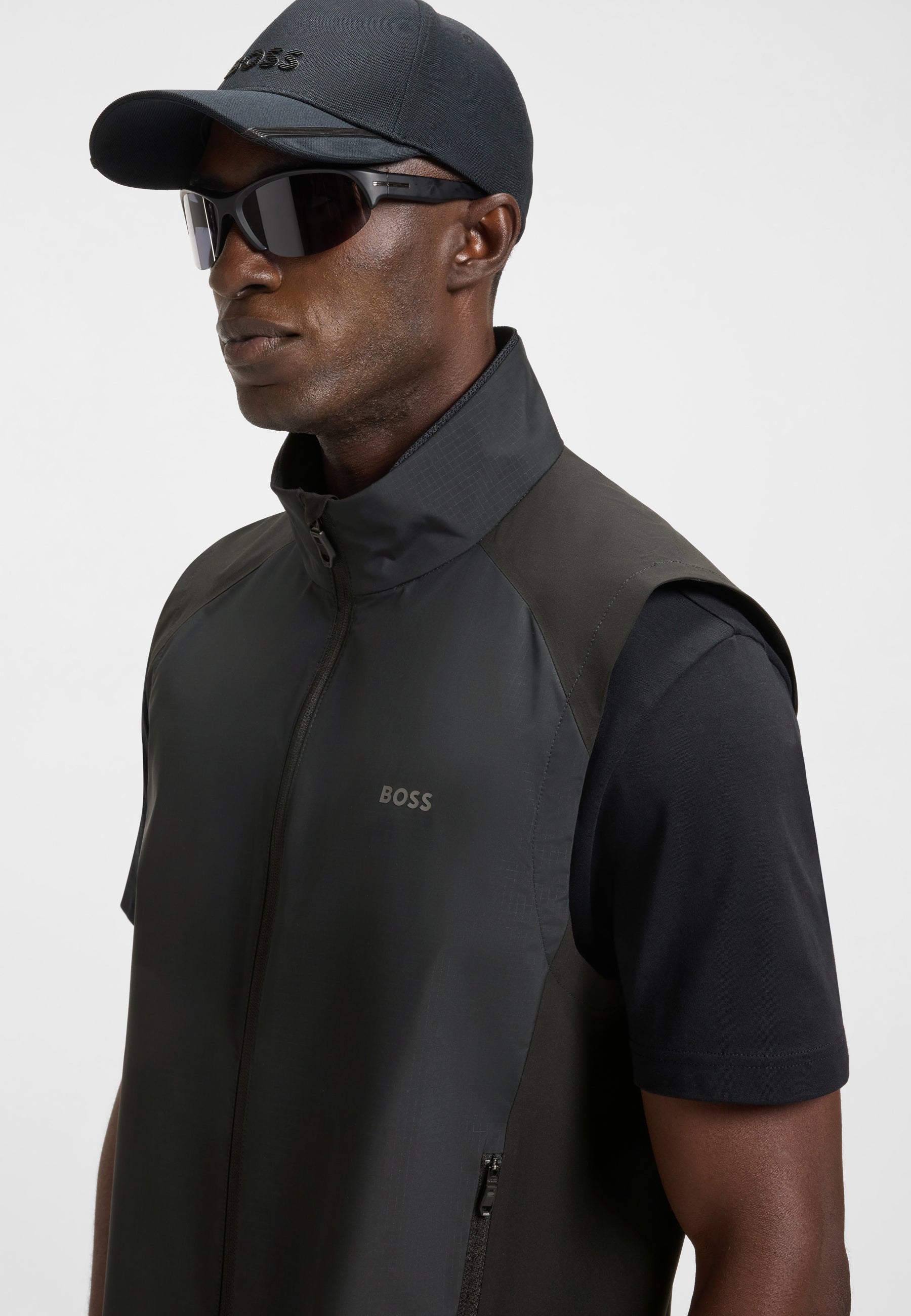 BOSS Water-repellent golf vest with decorative reflective details